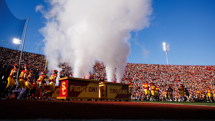 Michigan v USC
