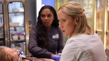 CHICAGO MED -- "Trust Fall" Episode 1003 -- Pictured: (l-r) Marlyne Barrett as Maggie Lockwood, Jessy Schram as Dr. Hannah Asher 