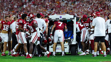Oklahoma Sooners defensive back Kendel Dolby (15)