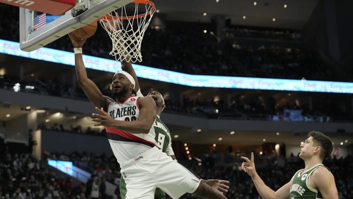 Portland Trail Blazers v Milwaukee Bucks