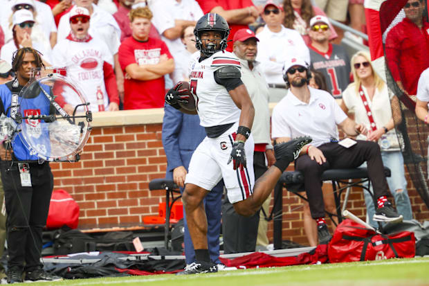 South Carolina Gamecocks safety Nick Emmanwori returns an interception for a touchdown