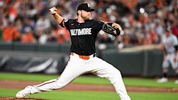 El Cy Young de la Nacional en 2021 Corbin Burnes reforzaría considerablemente la rotación de los Astros en 2025