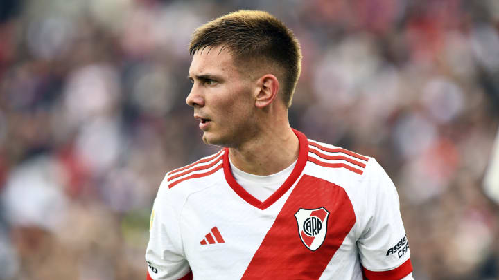 Franco Mastantuono évolue à River Plate