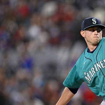 Seattle Mariners starting pitcher Chris Flexen (77) in action during the game between the Texas Rangers and the Seattle Mariners at Globe Life Field in June of 2023.