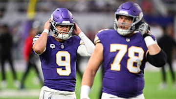 Atlanta Falcons v Minnesota Vikings - NFL 2025