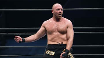 New Japan Pro-Wrestling - Wrestling DONTAKU