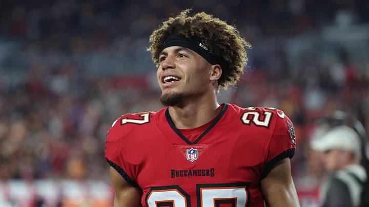 Tampa Bay Buccaneers cornerback Zyon McCollum (27) warms up before a NFC wild card playoff against the Washington Commanders.