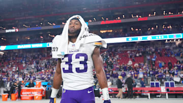  Aaron Jones