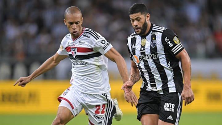Miranda e Hulk em São Paulo e Atlético-MG