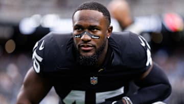 Tennessee Titans v Las Vegas Raiders