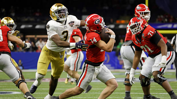 Notre Dame and Georgia battle in the 2025 Sugar Bow