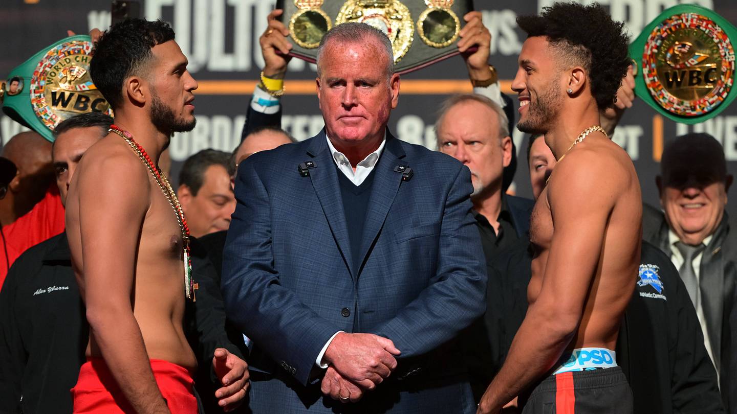Boxing Tonight: Former Opponent Backs David Benavidez to Beat David Morrell