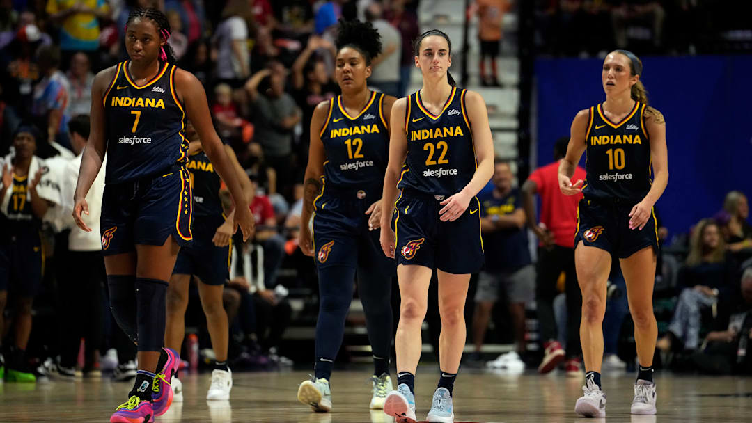 Indiana Fever v Connecticut Sun - Game One