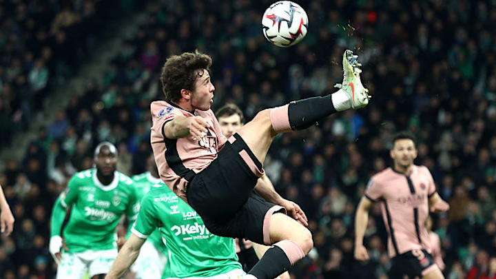 FBL-FRA-LIGUE1-SAINT-ETIENNE-PSG