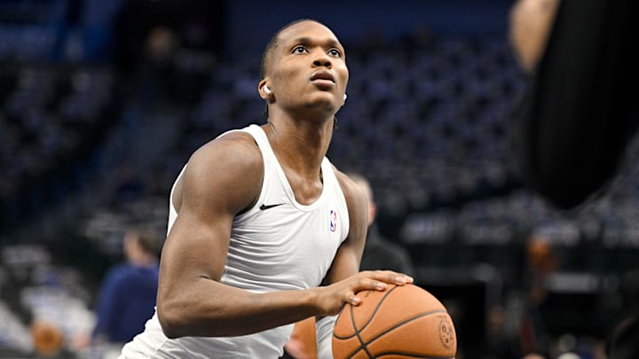 Mar 5, 2024; Dallas, Texas, USA; Indiana Pacers guard Bennedict Mathurin (00) warms up before the game between the Dallas Mavericks and the Indiana Pacers at the American Airlines Center. Mandatory Credit: Jerome Miron-Imagn Images