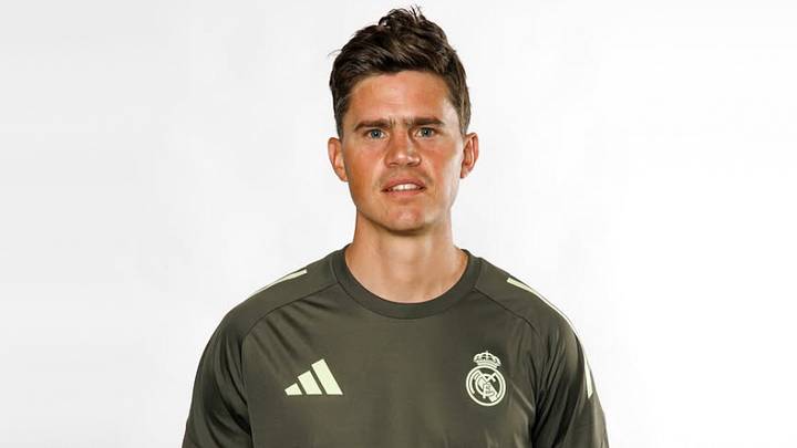 Santiago Palacios da otro paso en el Real Madrid: dirigirá a la Sub-16 Santiago Palacios da otro paso en el Real Madrid: dirigirá a la Sub-16
