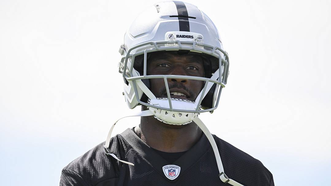 Las Vegas Raiders wide receiver Malik Benson
