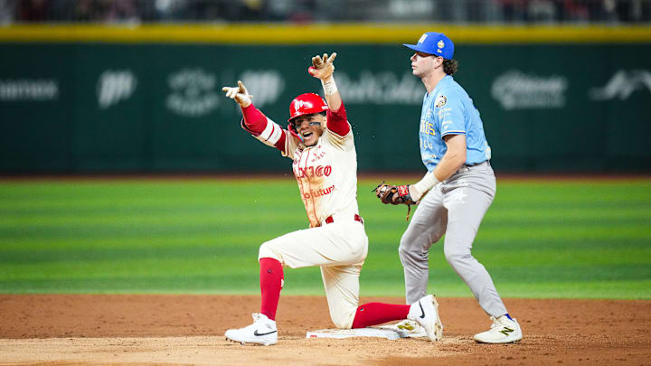 Los Diablos Rojos del México se llevaron el primer juego de la Serie del Rey al vencer a los Charros de Jalisco. Los Diablos Rojos del México se llevaron el primer juego de la Serie del Rey al vencer a los Charros de Jalisco.
