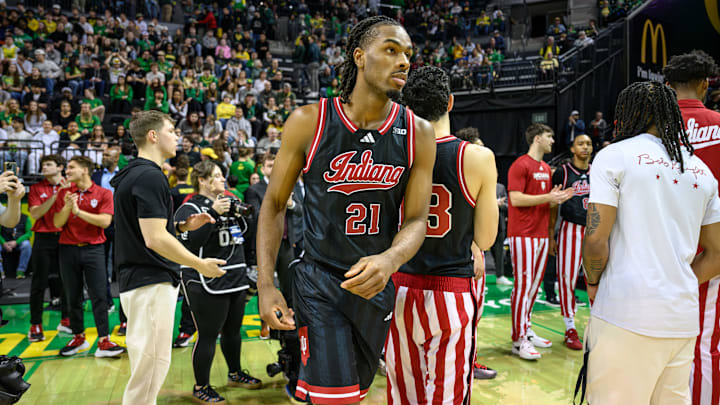 Indiana Hoosiers forward Mackenzie Mgbako (21) is introduced before the game against the Oregon Ducks at Matthew Knight Arena. Indiana Hoosiers forward Mackenzie Mgbako (21) is introduced before the game against the Oregon Ducks at Matthew Knight Arena.