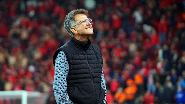 Juan Carlos Osorio y sus Xolos dominaron a Cruz Azul en la ida de los cuartos de final de la liguilla de la Liga MX Juan Carlos Osorio y sus Xolos dominaron a Cruz Azul en la ida de los cuartos de final de la liguilla de la Liga MX