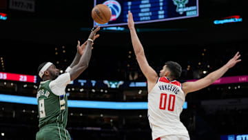 Milwaukee Bucks v Washington Wizards