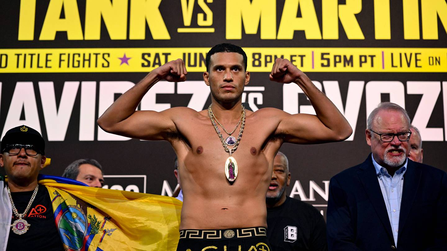 David Benavidez Urges Mike Tyson to Stay Retired After Recent Jake Paul Fight