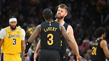 Caris LeVert, Dean Wade, Cleveland Cavaliers