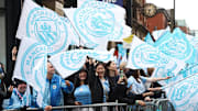 FBL-EUR-ENG-PR-MAN CITY-PARADE-FANS
