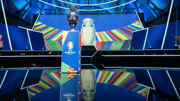 Trofi Piala Eropa 2024