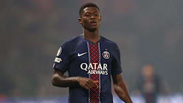 Nuno Mendes est sorti à la mi-temps.