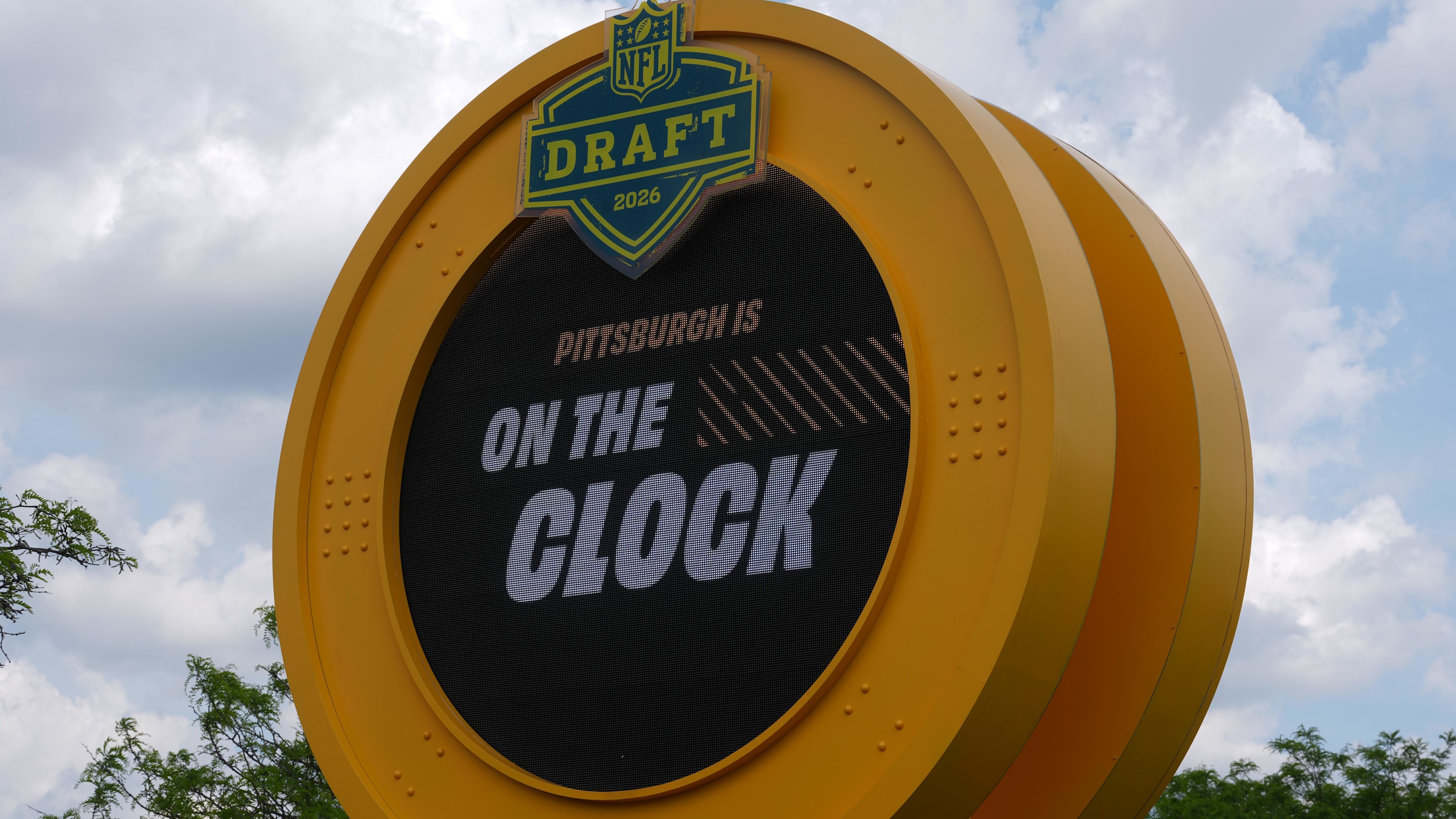 Chicago Bears’ remaining 2026 NFL Draft Picks Going Into Day 3