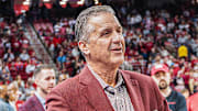 Arkansas Razorbacks coach John Calipari against the Oklahoma Sooners at Bud Walton Arena in Fayetteville, Ark.
