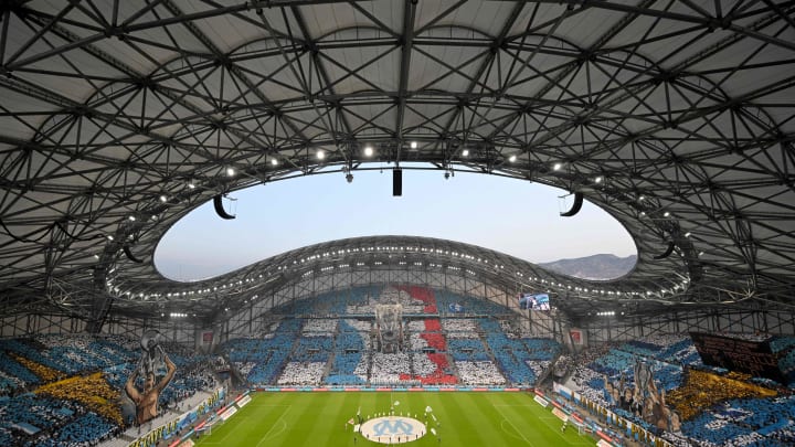 Tifos géants des supporters marseillais pour la réception de Brest. Tifos géants des supporters marseillais pour la réception de Brest.