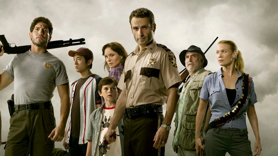Shane Walsh (Jon Bernthal), Glenn (Steven Yeun), Carl Grimes (Chandler Riggs), Lori Grimes (Sarah Wayne Callies), Rick Grimes (Andrew Lincoln), Dale (Jeffrey DeMunn) and Andrea (Laurie Holden) in The Walking Dead Season 1