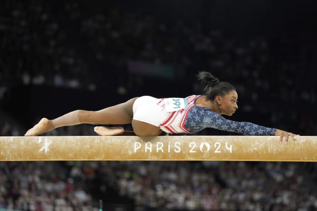 Simone Biles balance beam, USA gymnastics, Paris Olympics