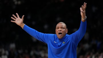 New York Knicks v Milwaukee Bucks