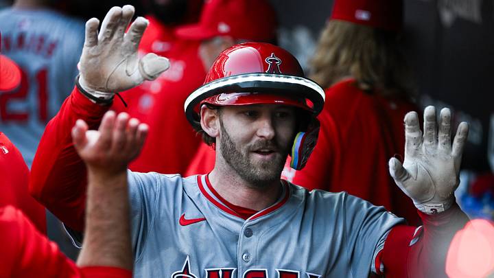 Los Angeles Angels v Minnesota Twins