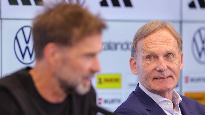 Hans-Joachim Watzke hat sich zur Kritik von Uli Hoeneß zu Wort gemeldet Hans-Joachim Watzke hat sich zur Kritik von Uli Hoeneß zu Wort gemeldet