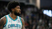 Nick Richards suena para reforzar próximamente a Los Angeles Lakers