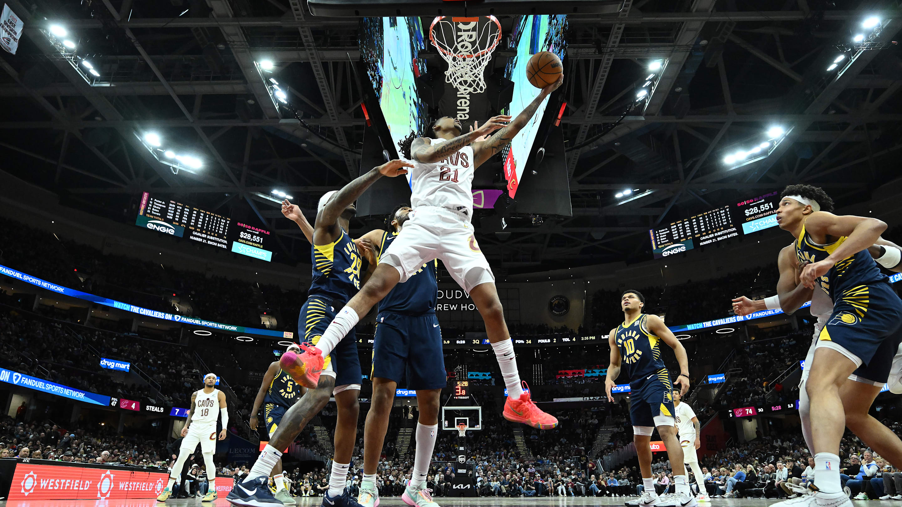 Former high school phenom without a team should be two-way target for Suns