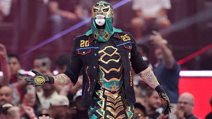 Penta hizo soñar a México, pero Roman Reigns apagó la fiesta en Raw Penta hizo soñar a México, pero Roman Reigns apagó la fiesta en Raw
