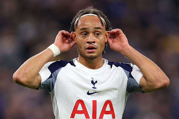 Tottenham midfielder Xavi Simon