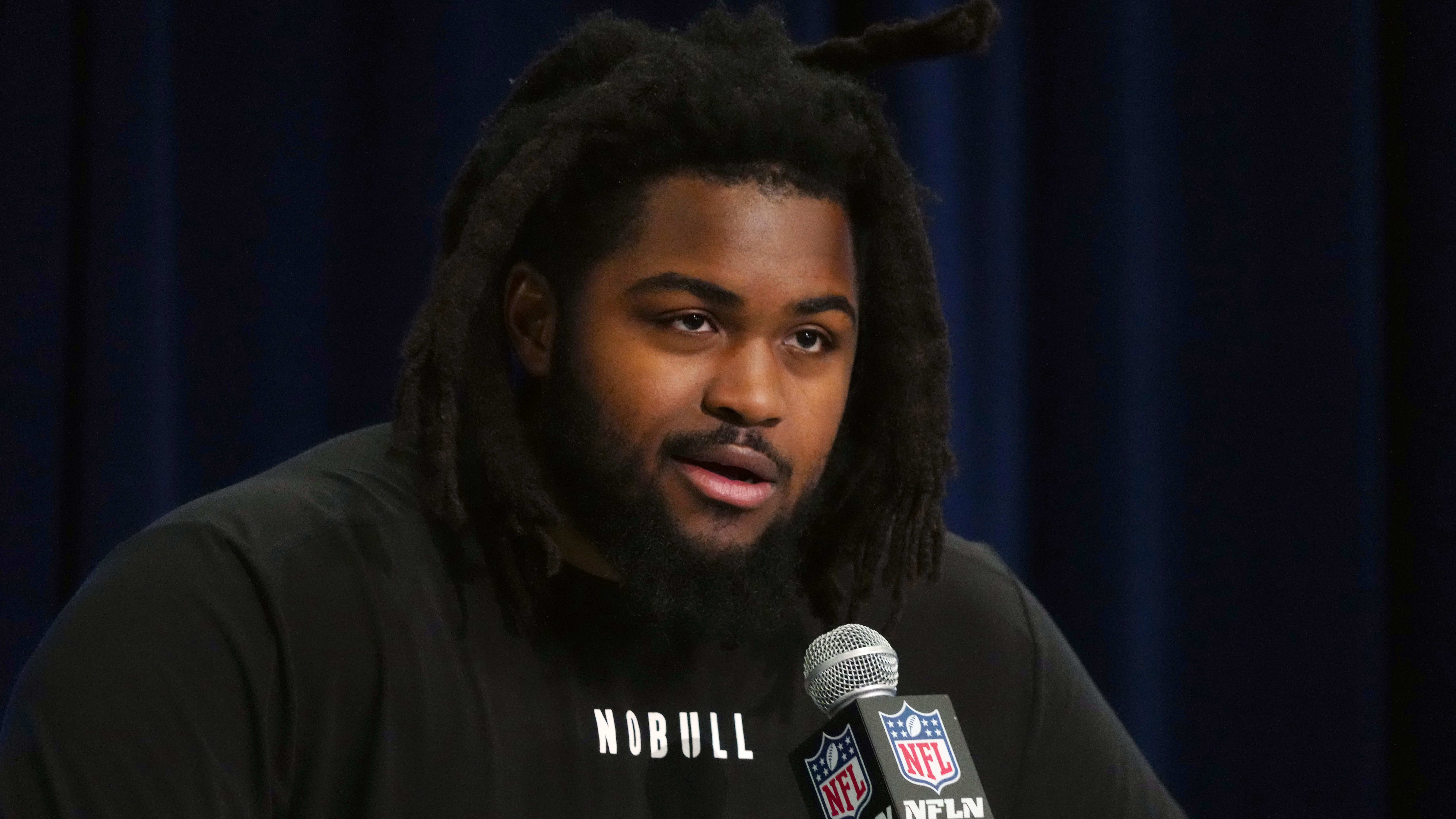  Illinois defensive lineman Johnny Newton (DL20) speaks to media at the NFL Scouting Combine.