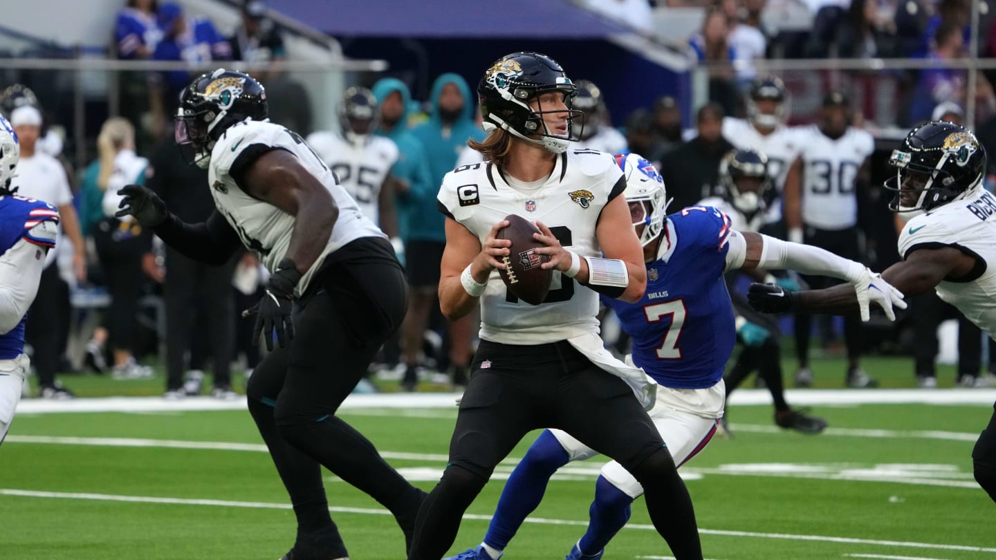 PFF: Trevor Lawrence and Jaguars’ Passing Game Give Reason For Optimism