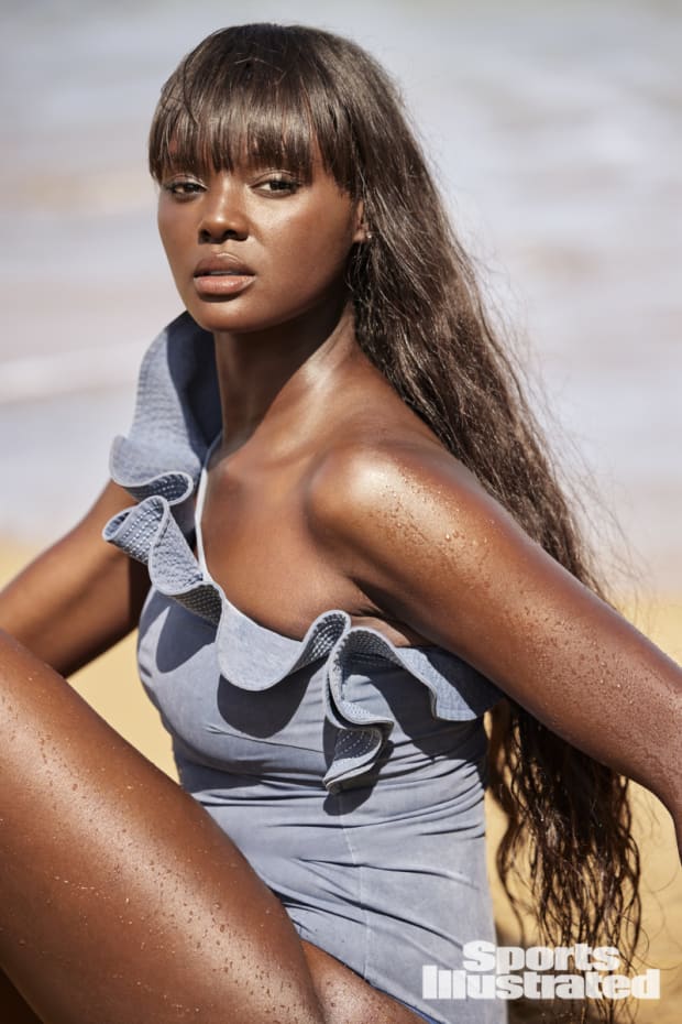 Duckie Thot