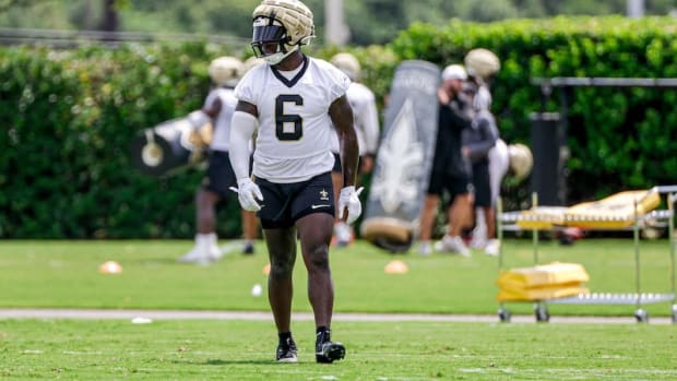 New Orleans Saints linebacker Willie Gay Jr. (6) 