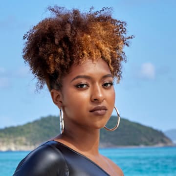 DiDi Richards was photographed by Laretta Houston in St. Thomas. 
