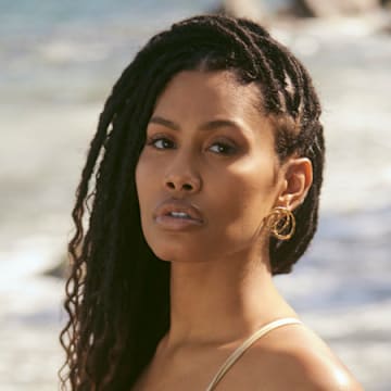 Leyna Bloom was photographed by Amanda Pratt in Dominica. 