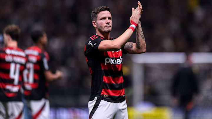 Saúl Ñíguez se recupera de um problema no tornozelo Saúl Ñíguez se recupera de um problema no tornozelo