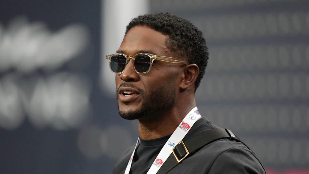 Sep 1, 2024; Paradise, Nevada, USA; Southern California Trojans former running back Reggie Bush attends the game against the LSU Tigers at Allegiant Stadium. Mandatory Credit: Kirby Lee-Imagn Images Sep 1, 2024; Paradise, Nevada, USA; Southern California Trojans former running back Reggie Bush attends the game against the LSU Tigers at Allegiant Stadium. Mandatory Credit: Kirby Lee-Imagn Images